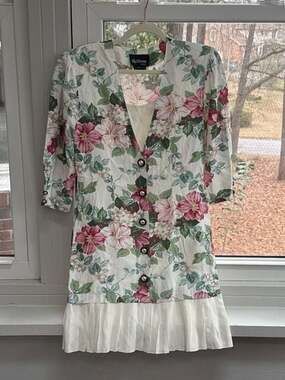 80's Vintage Floral Dress with Shoulder Pads and Pleated Bottom